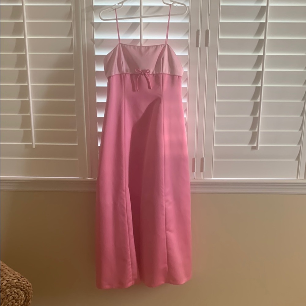 Chic Pink Maxi Dress with Bow